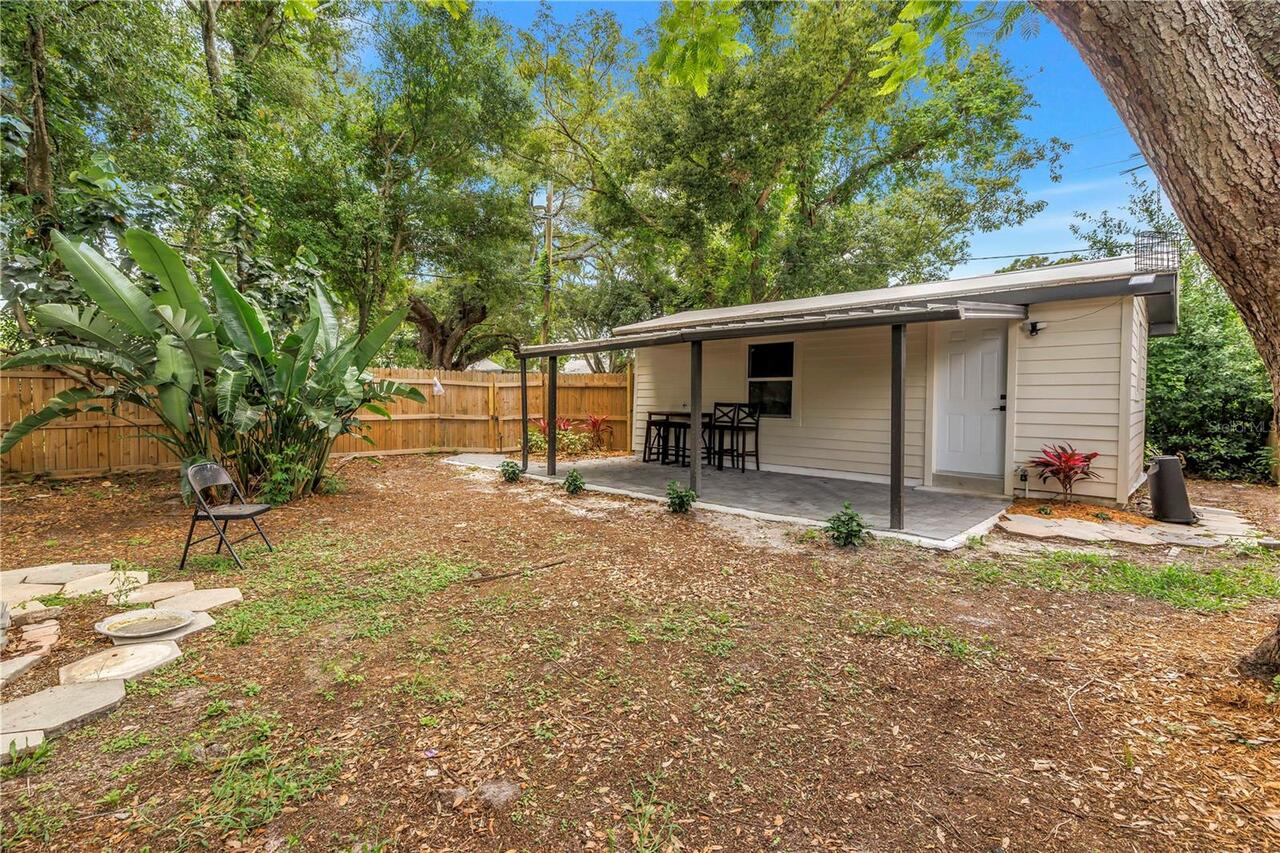 Listing Photo 12