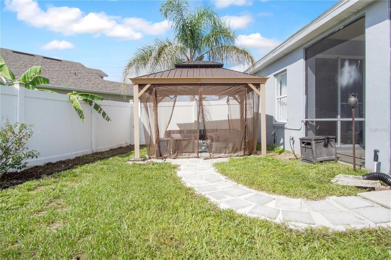 Listing Photo 15