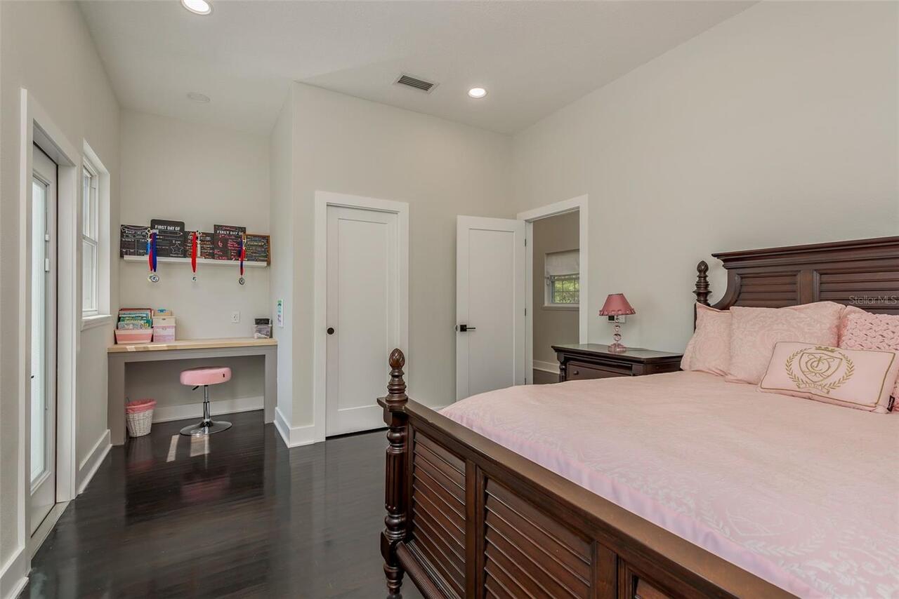 Listing Photo 21