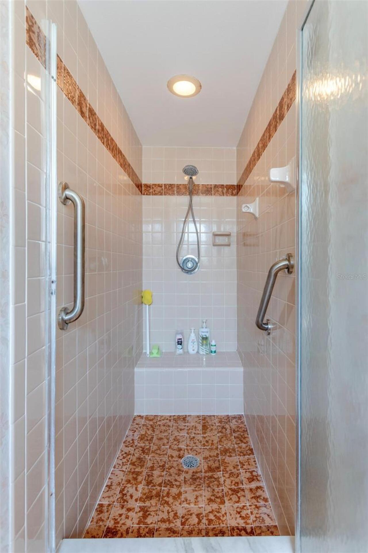 Listing Photo 16