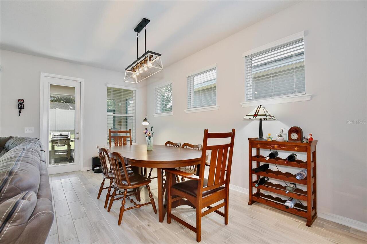Listing Photo 10