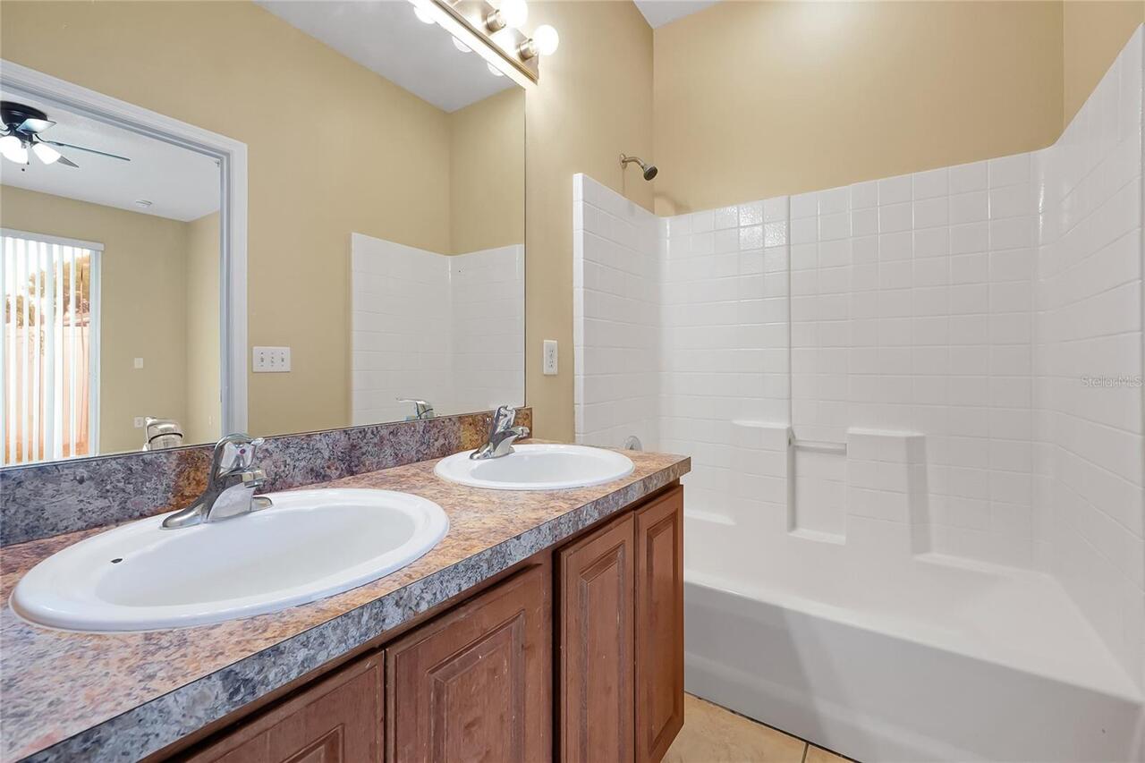 Listing Photo 15