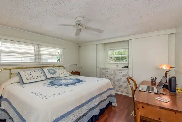 Listing Photo 11