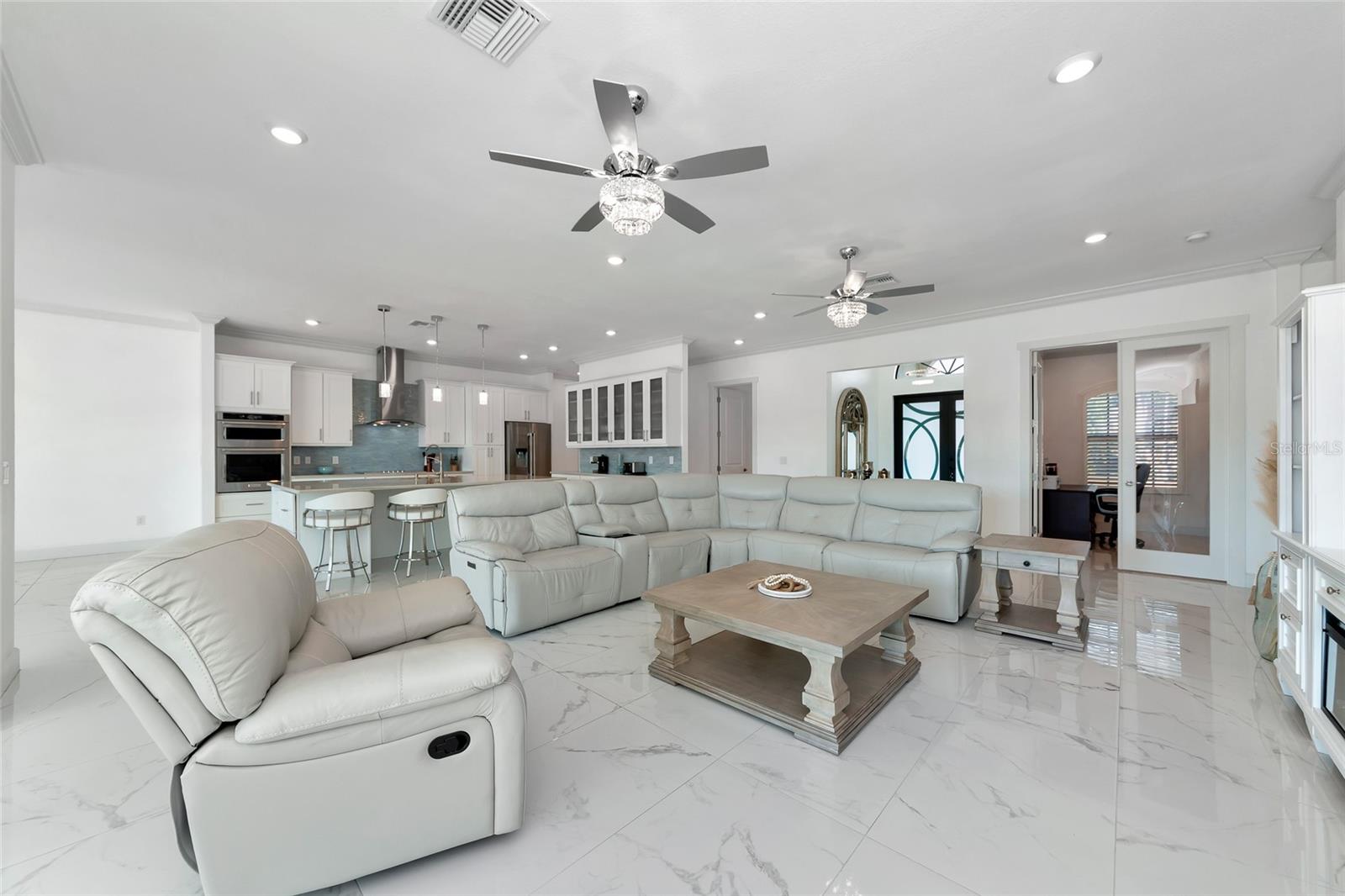 Listing Photo 17