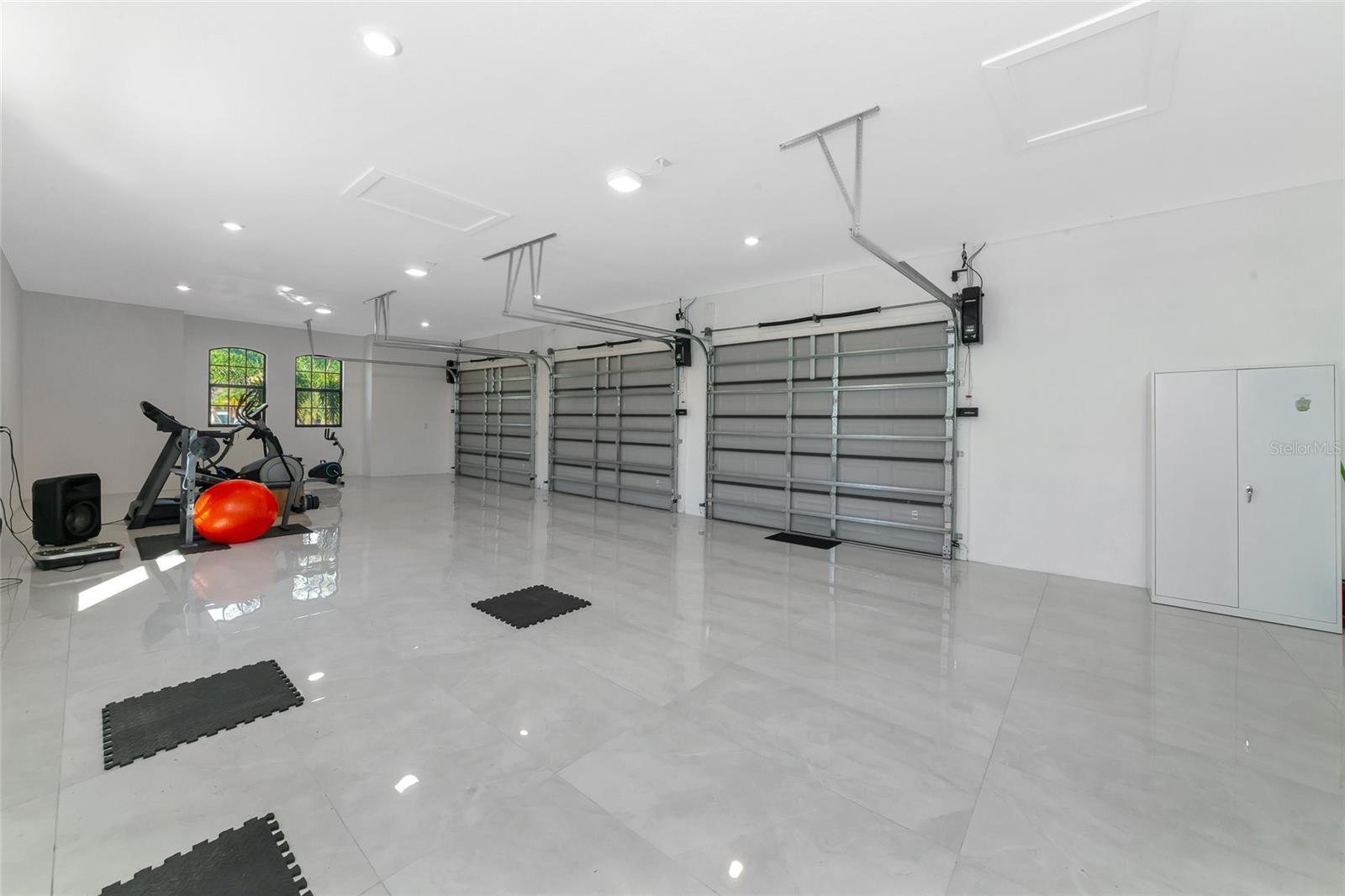 Listing Photo 43