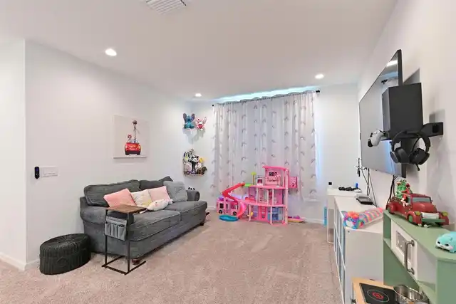 Listing Photo 19