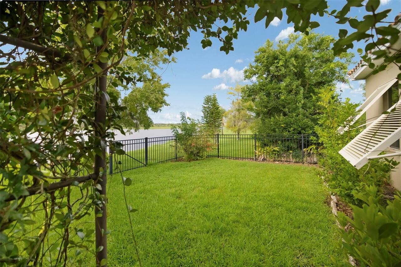 Listing Photo 8