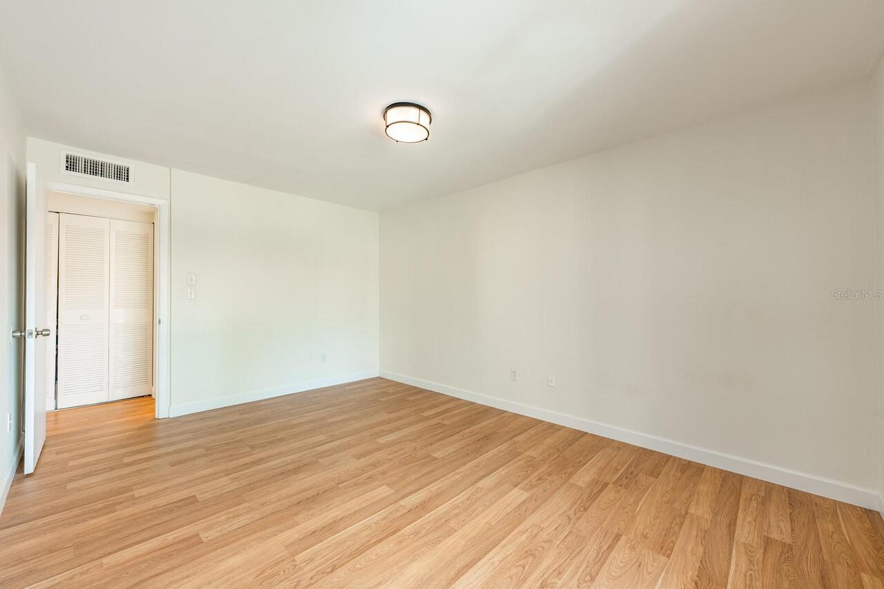 Listing Photo 24