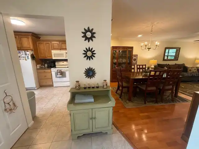 Listing Photo 6