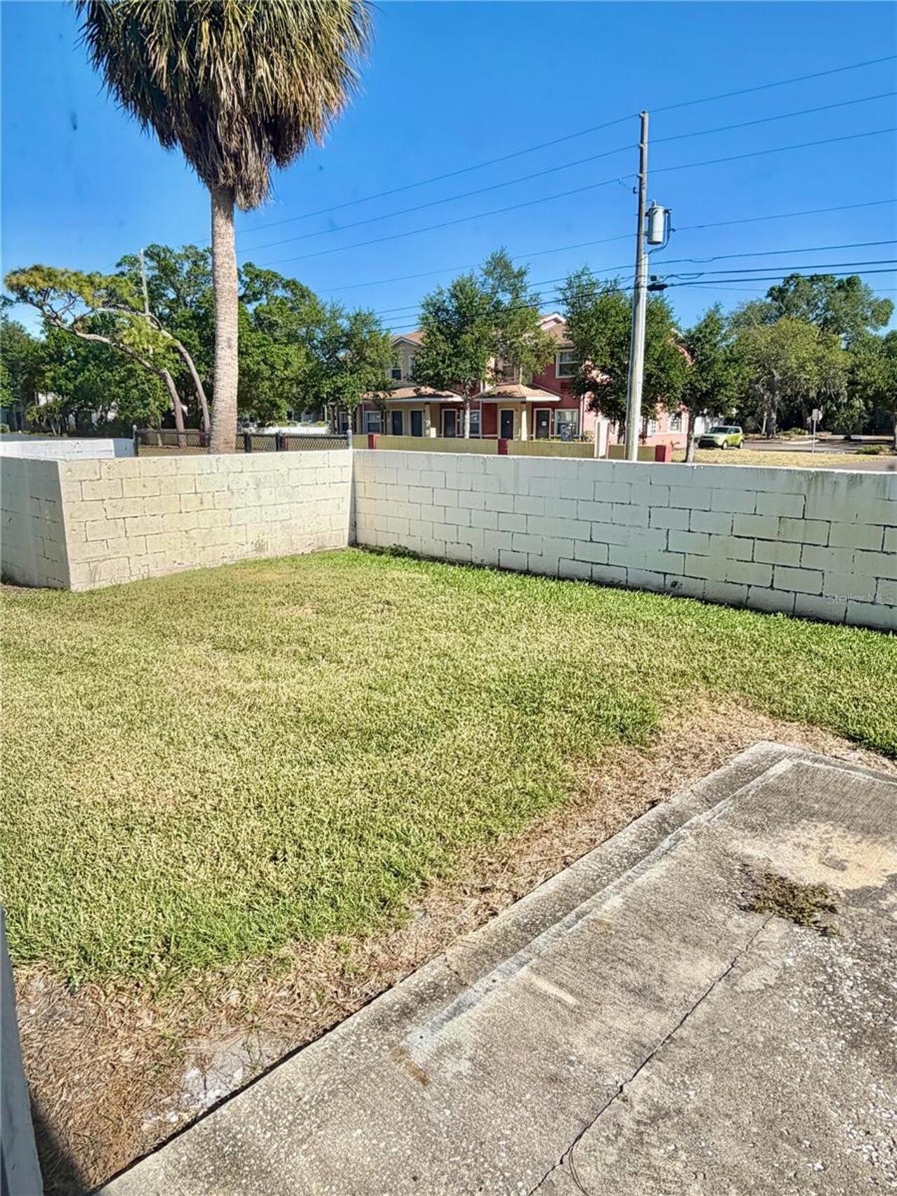 Listing Photo 11