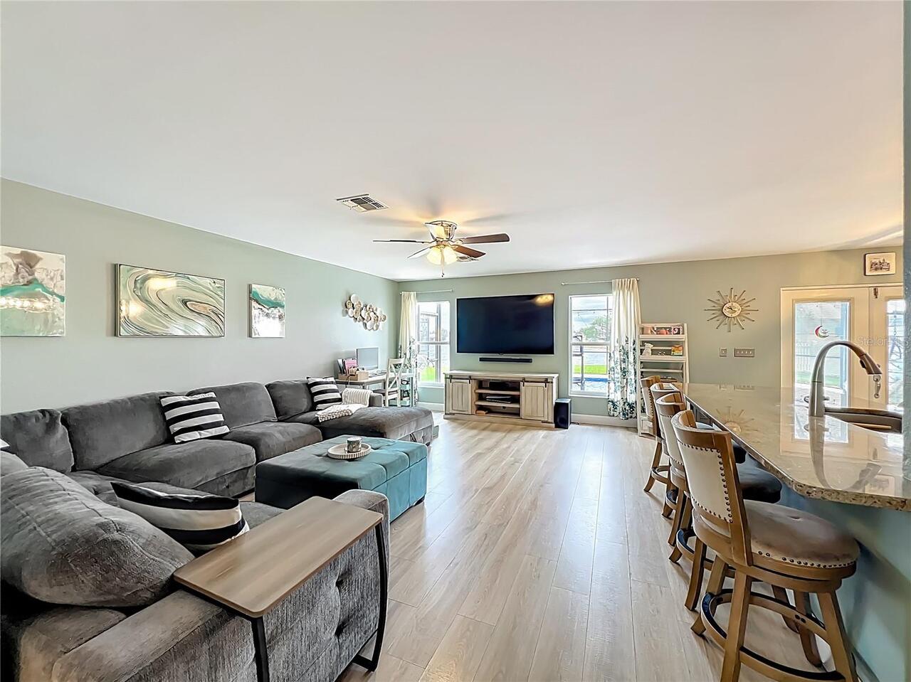 Listing Photo 17