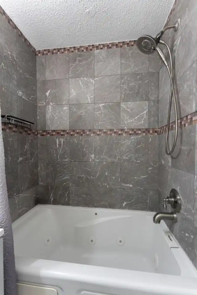 Listing Photo 24