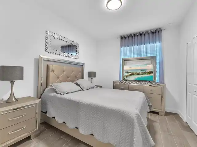 Listing Photo 19