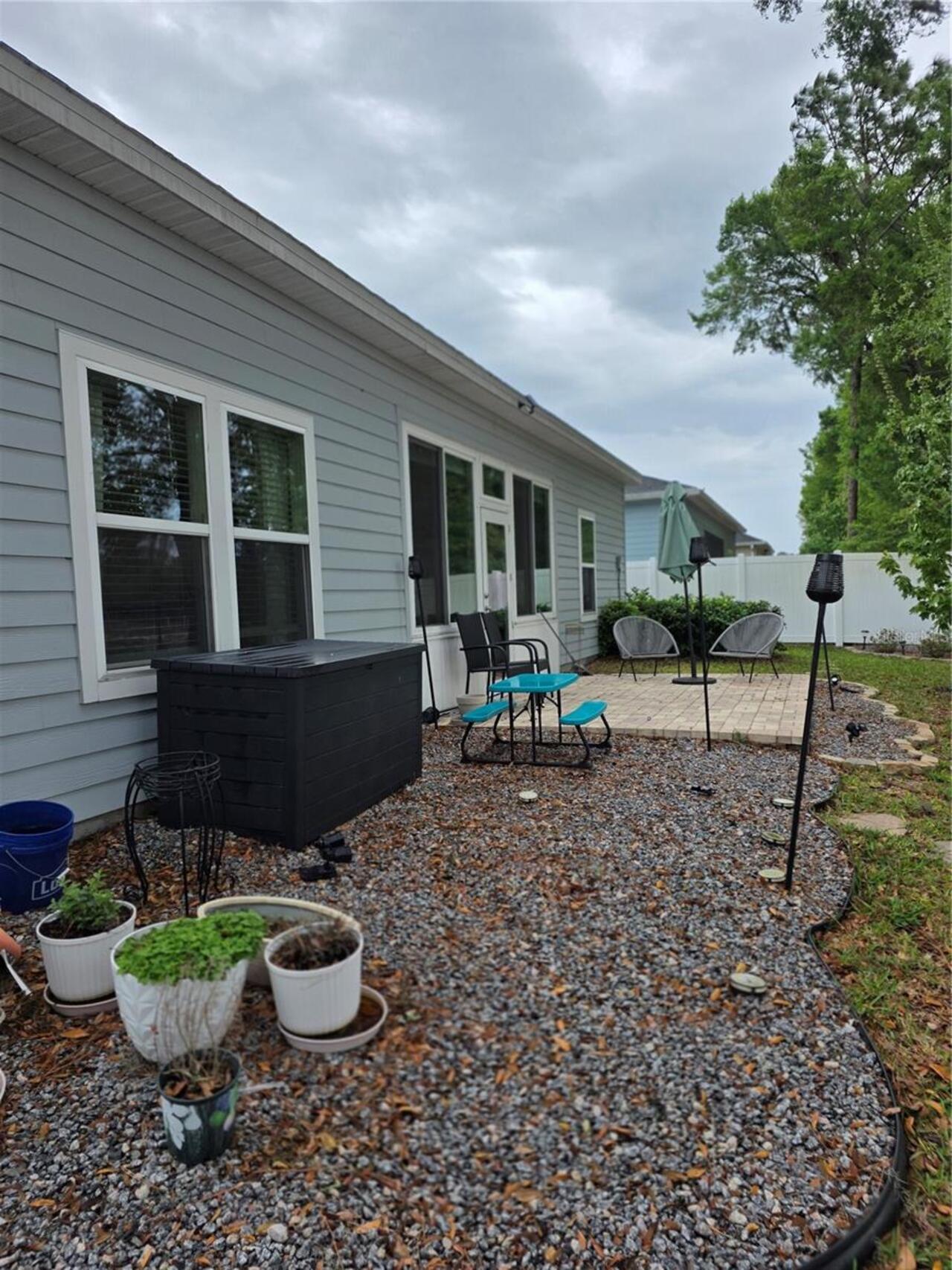Listing Photo 8