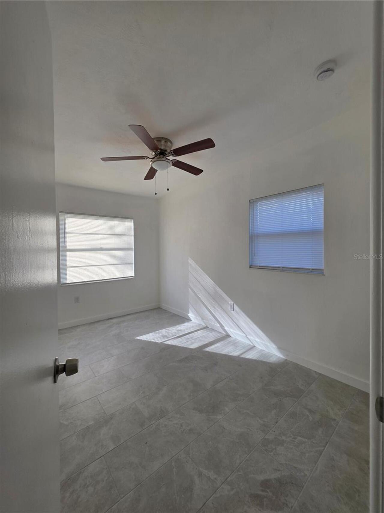Listing Photo 8