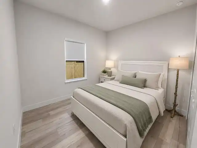 Listing Photo 15