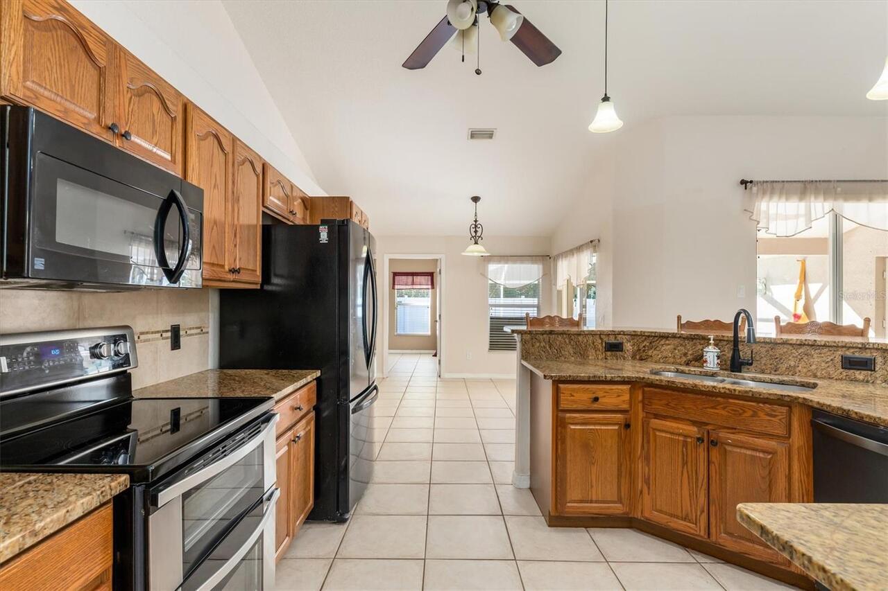 Listing Photo 16
