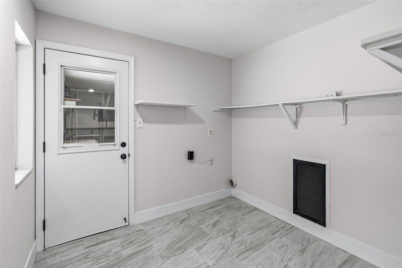 Listing Photo 33