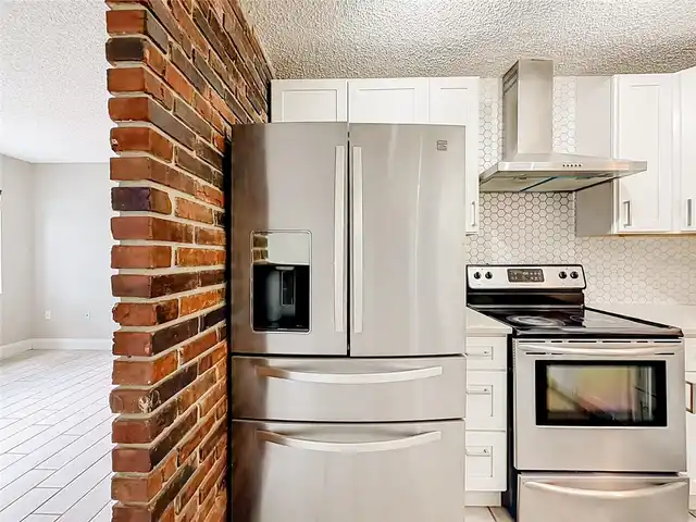 Listing Photo 16