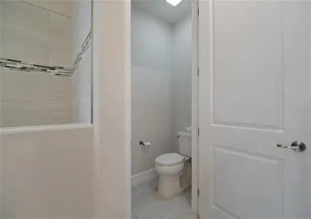 Listing Photo 10