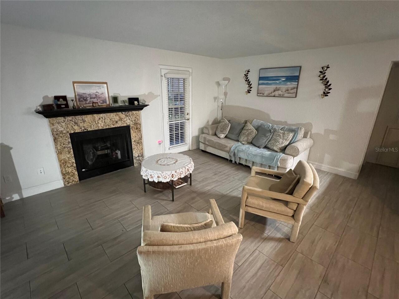 Listing Photo 6