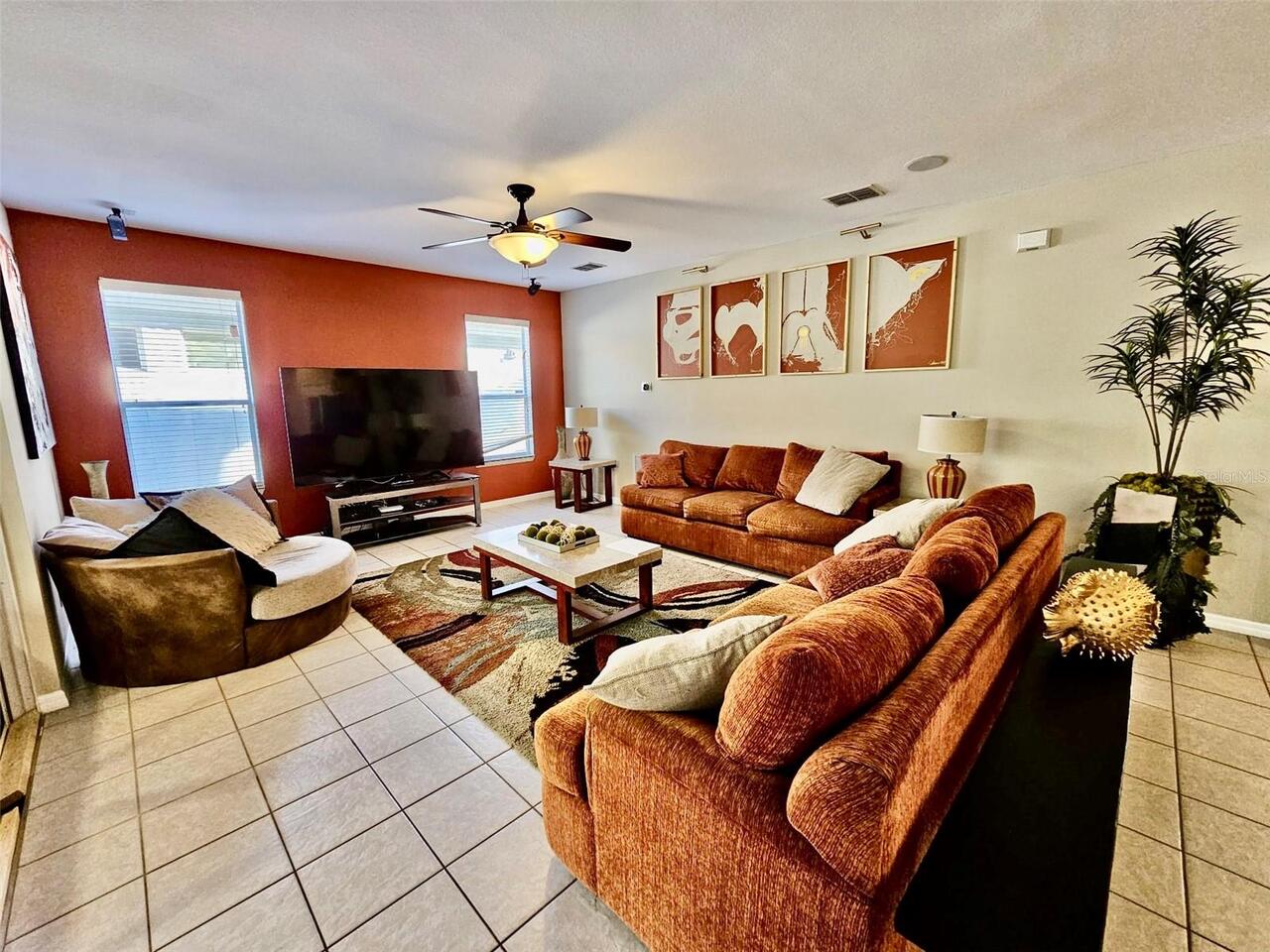 Listing Photo 9