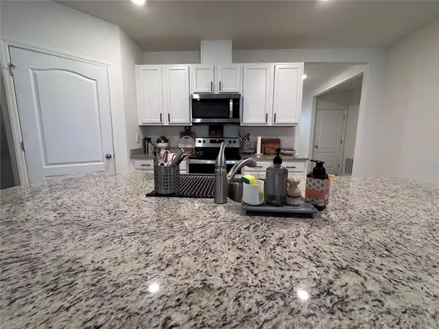 Listing Photo 9