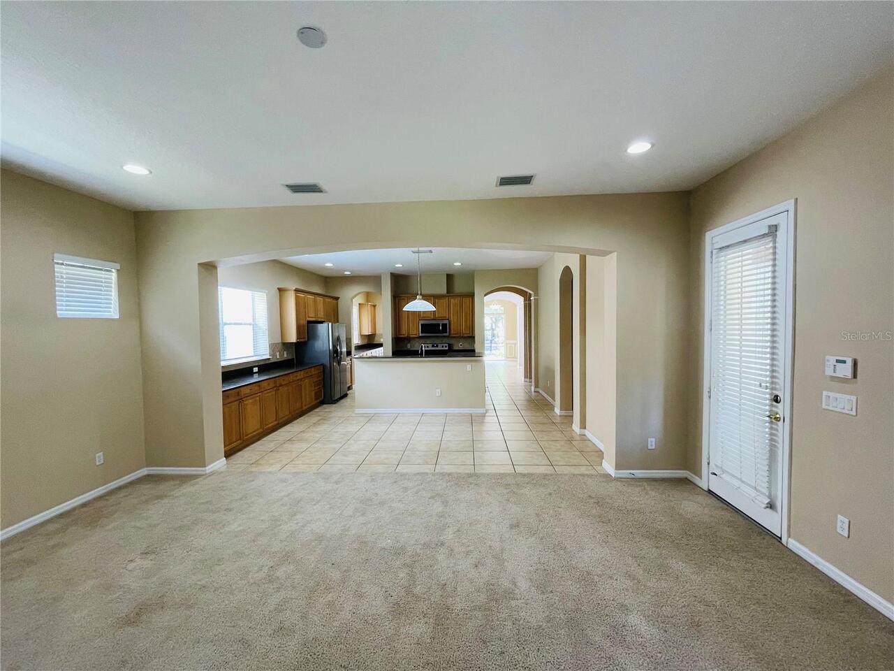 Listing Photo 9