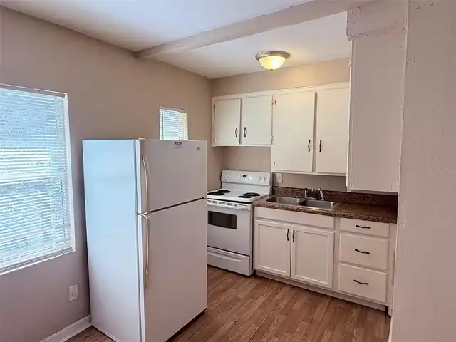 Listing Photo 6