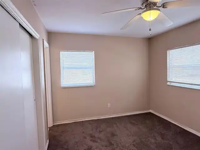 Listing Photo 9