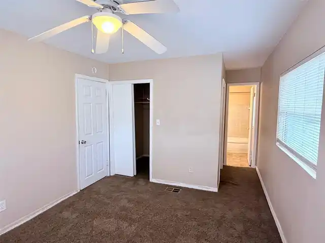 Listing Photo 17