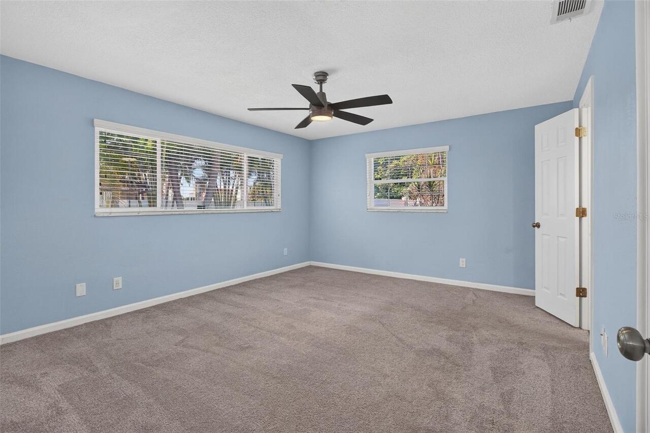 Listing Photo 33