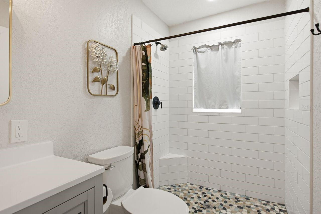 Listing Photo 20