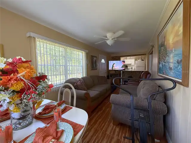 Listing Photo 12