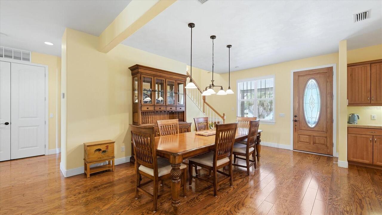 Listing Photo 8