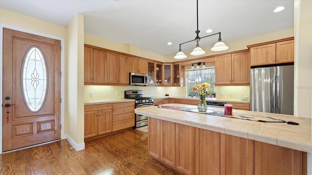 Listing Photo 10