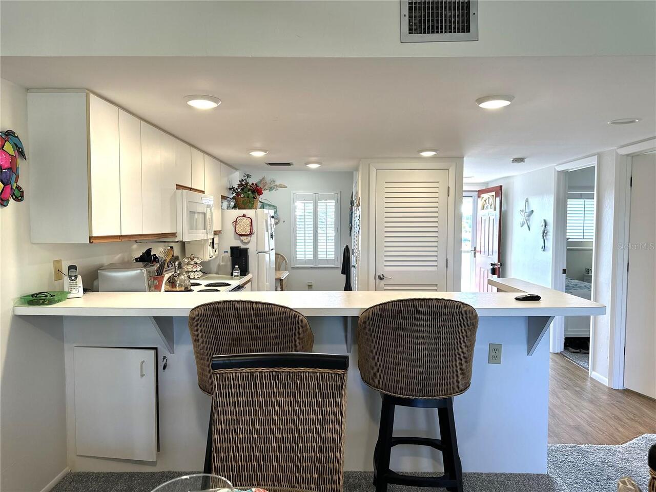 Listing Photo 11