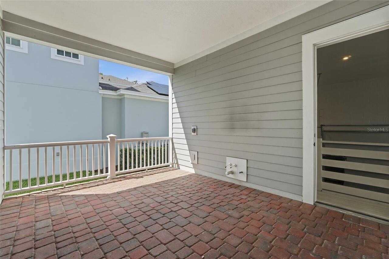 Listing Photo 17
