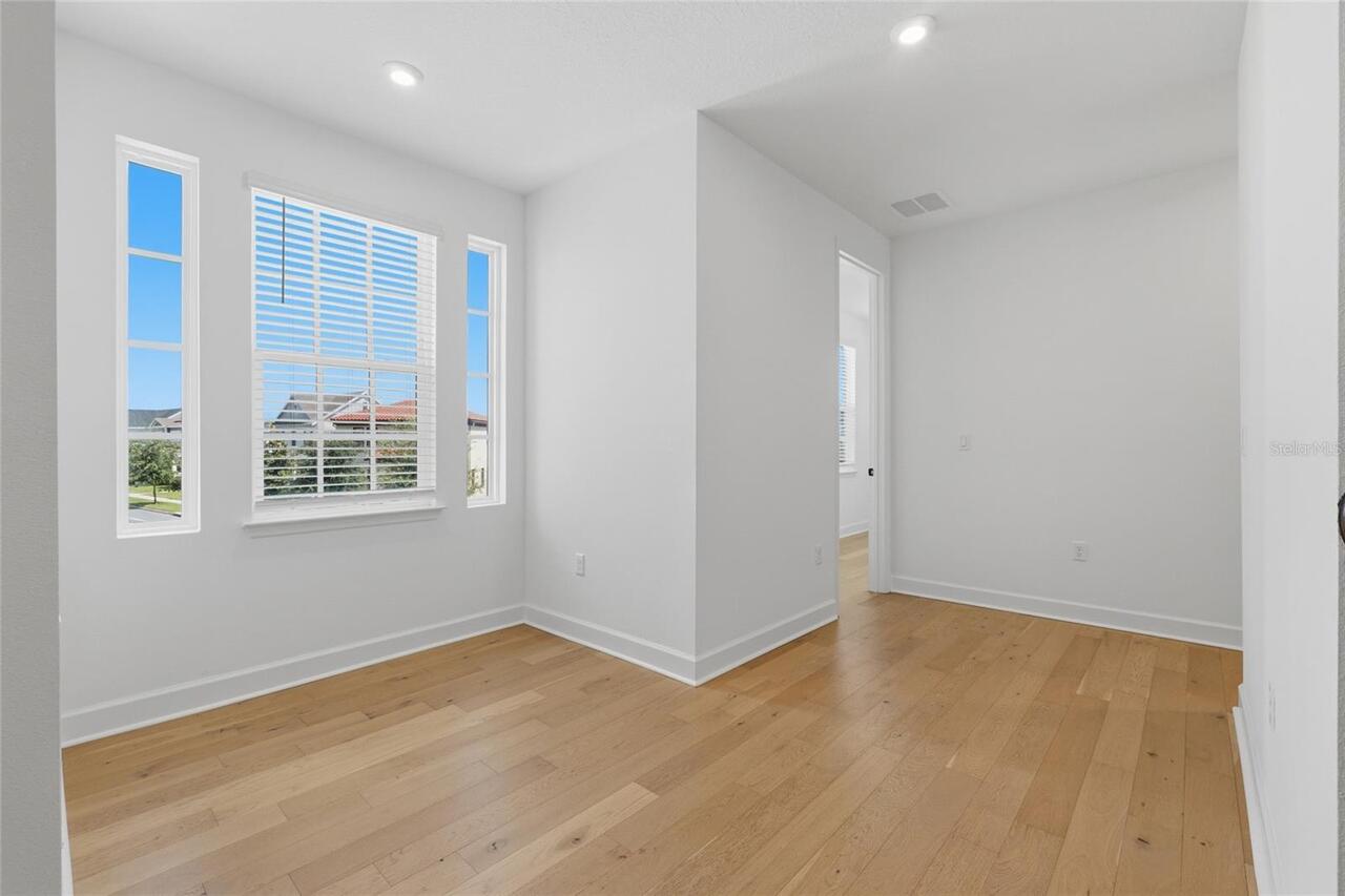 Listing Photo 28
