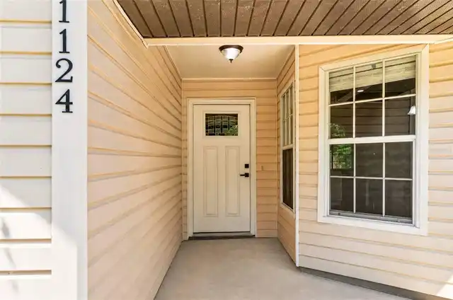 Listing Photo 8