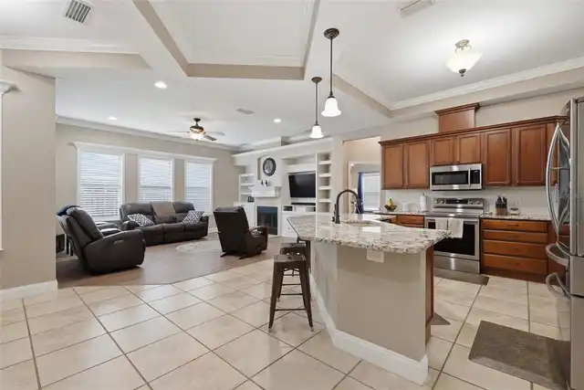 Listing Photo 15