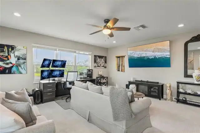 Listing Photo 12