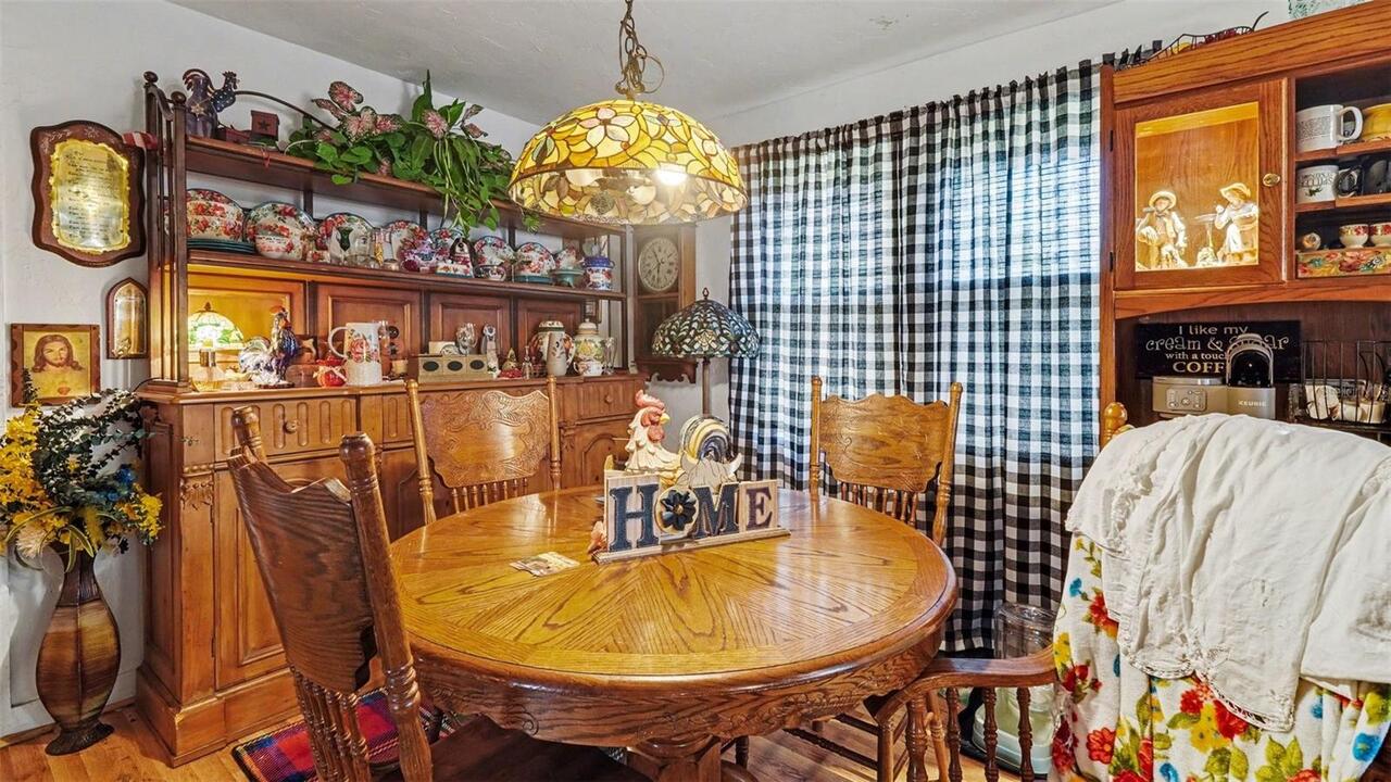 Listing Photo 10