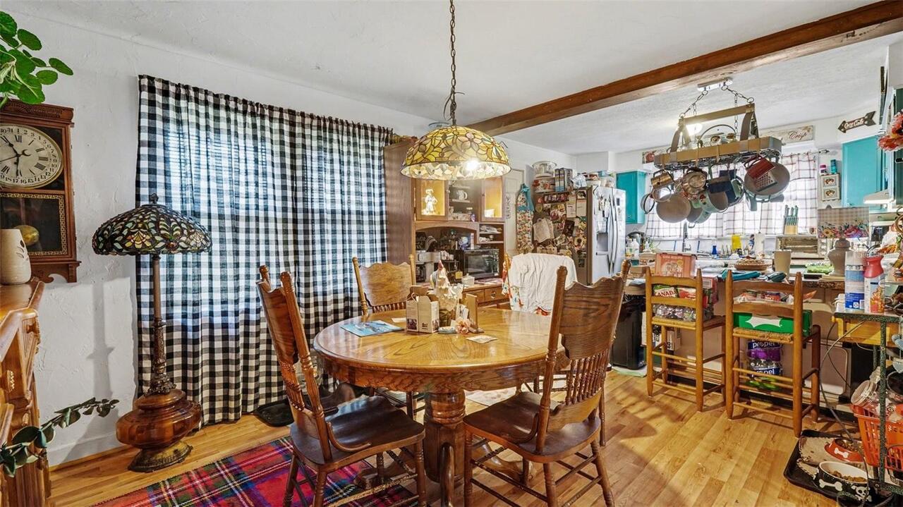 Listing Photo 11