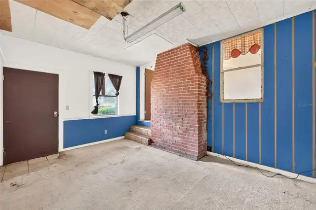 Listing Photo 16