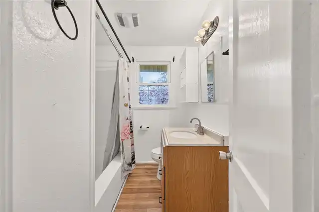 Listing Photo 23