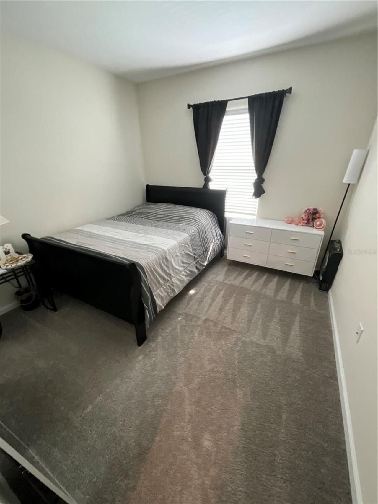 Listing Photo 16