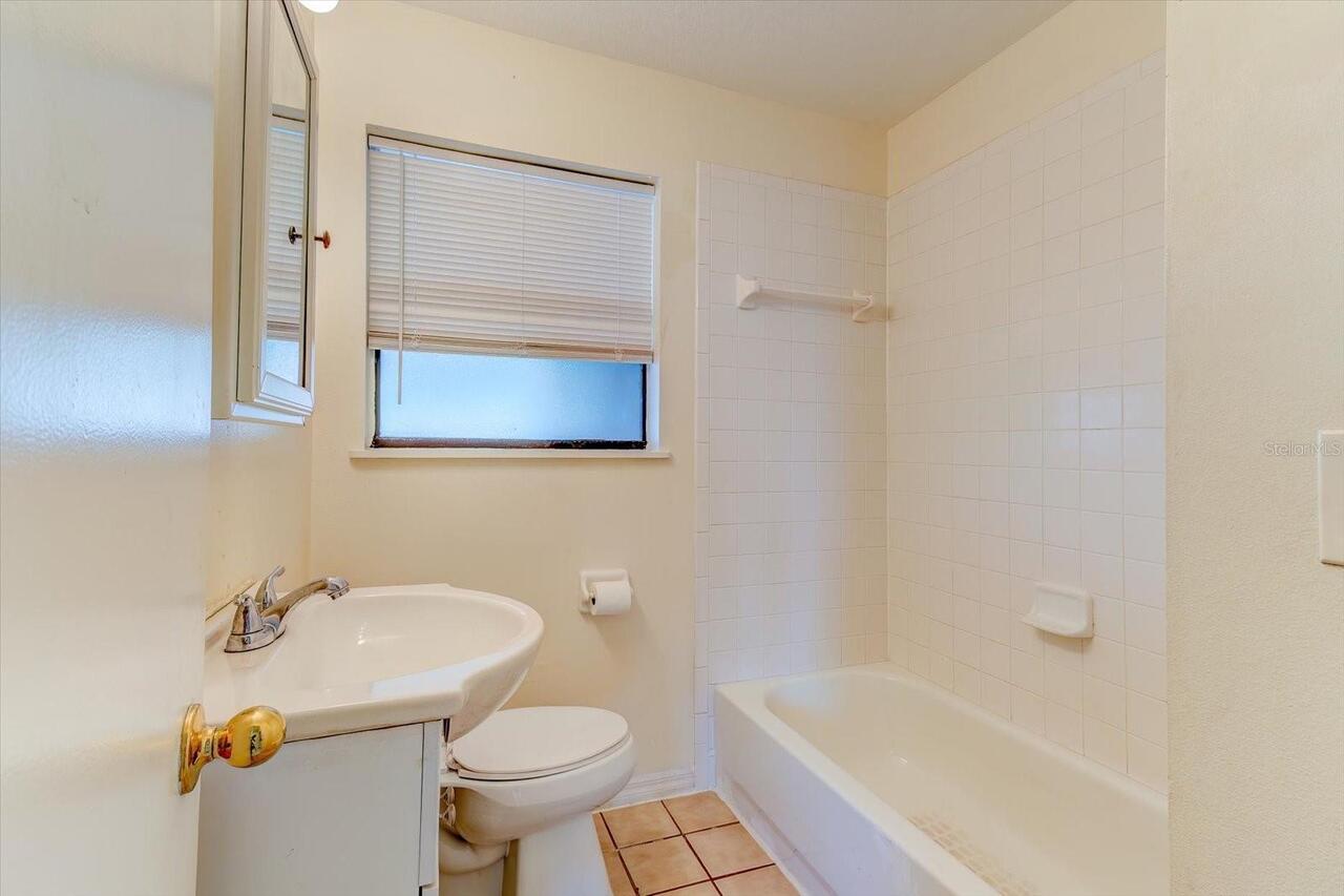 Listing Photo 14