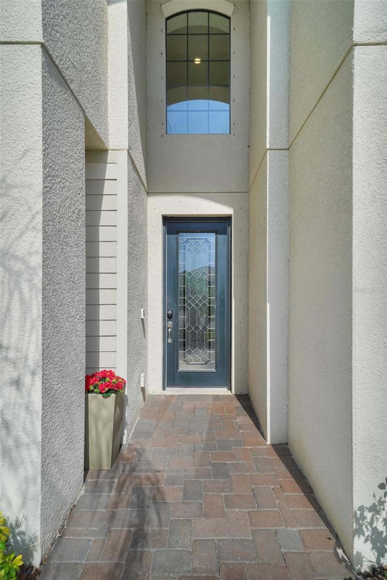 Listing Photo 9