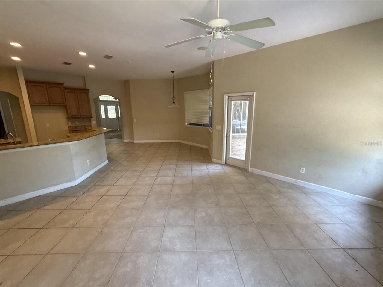 Listing Photo 14